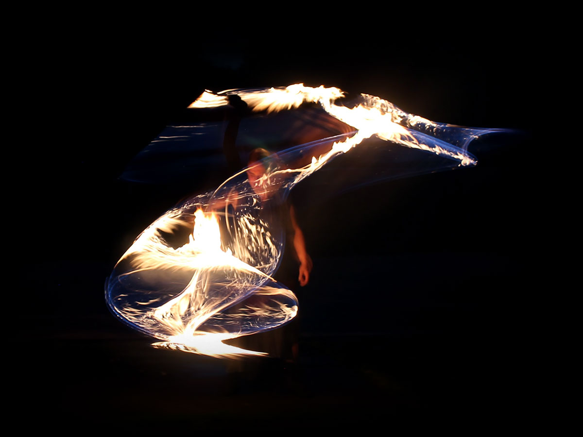 Feuershow mit Peitsche - © Flamma Mystica, die Feuerakrobaten aus Leipzig